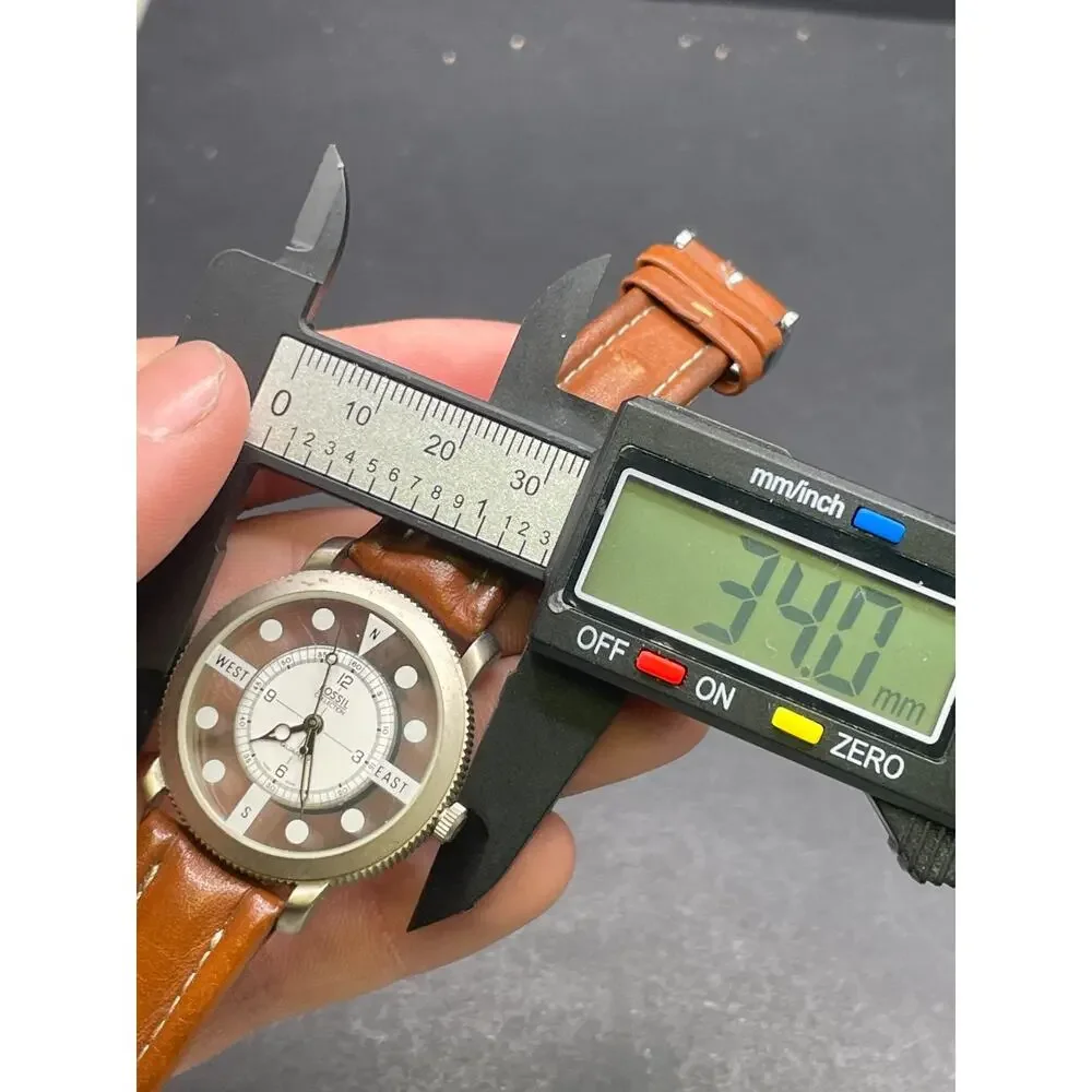 Vintage Fossil Collection Compass Dial Quartz Watch 34mm Tan Leather Band
